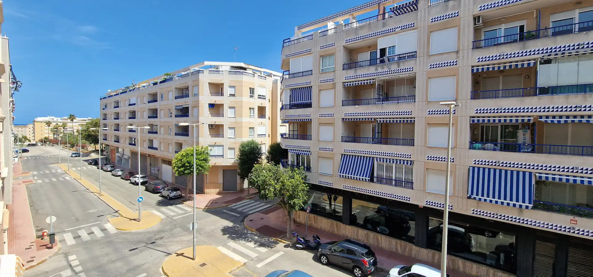 Vista exterior de Apartament de lloguer en Guardamar del Segura amb Aire condicionat, Calefacció i Moblat