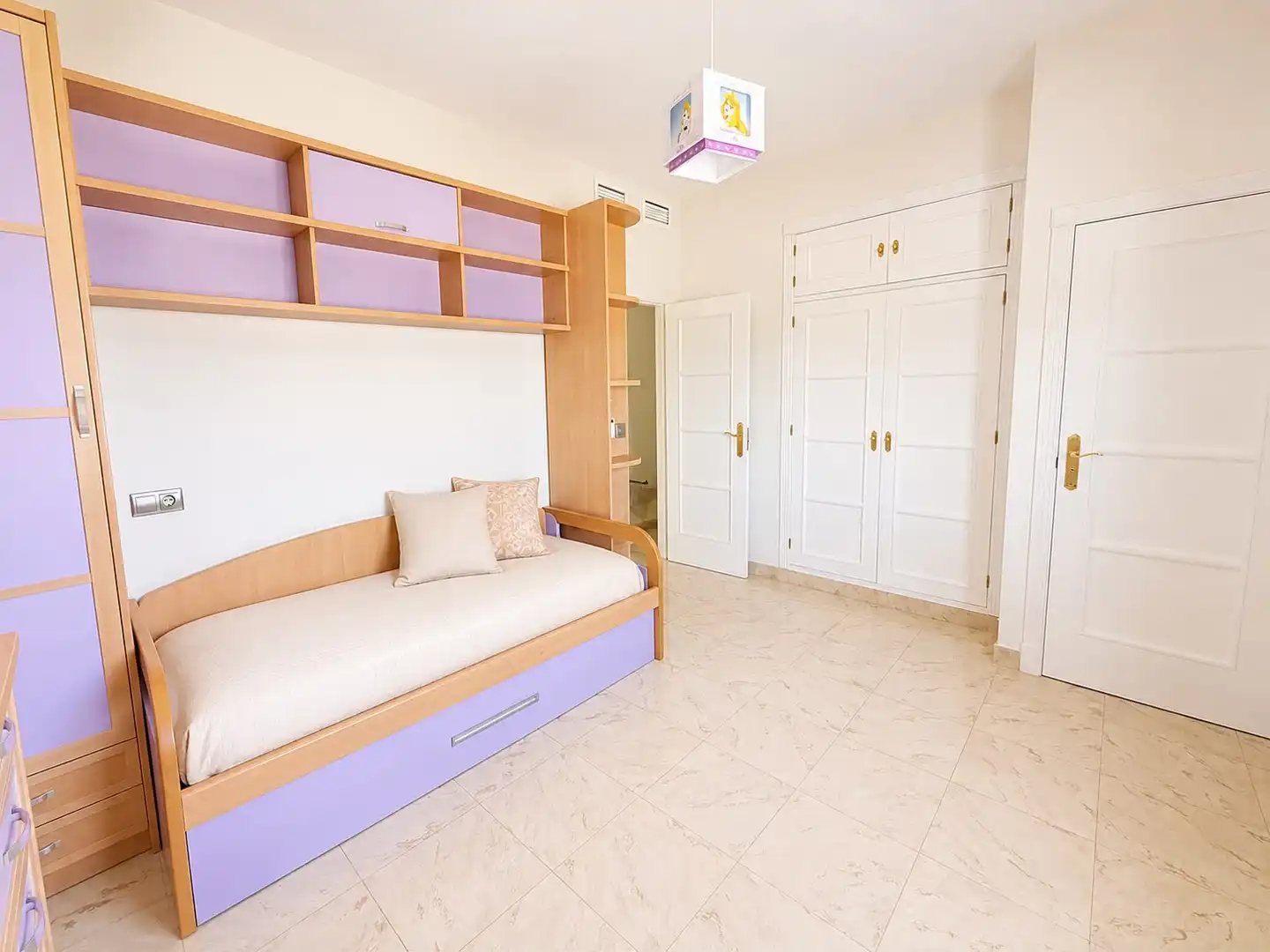 Dormitori de Casa o xalet en venda en Antequera amb Jardí privat, Traster i Piscina