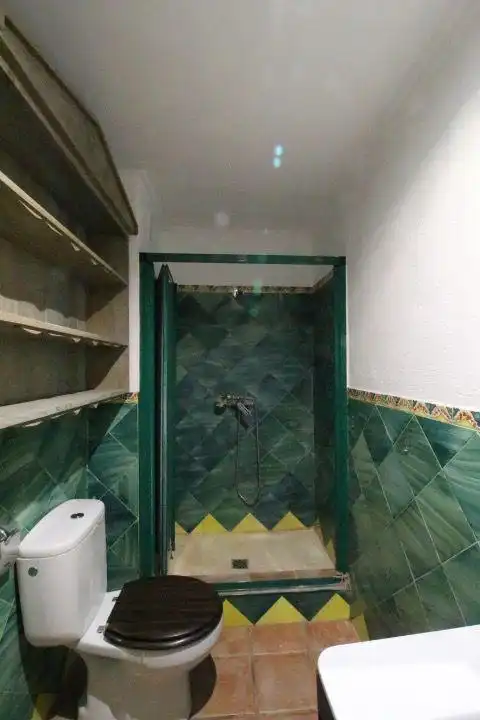 Bany de Pis en venda en Fuengirola amb Terrassa i Piscina comunitària