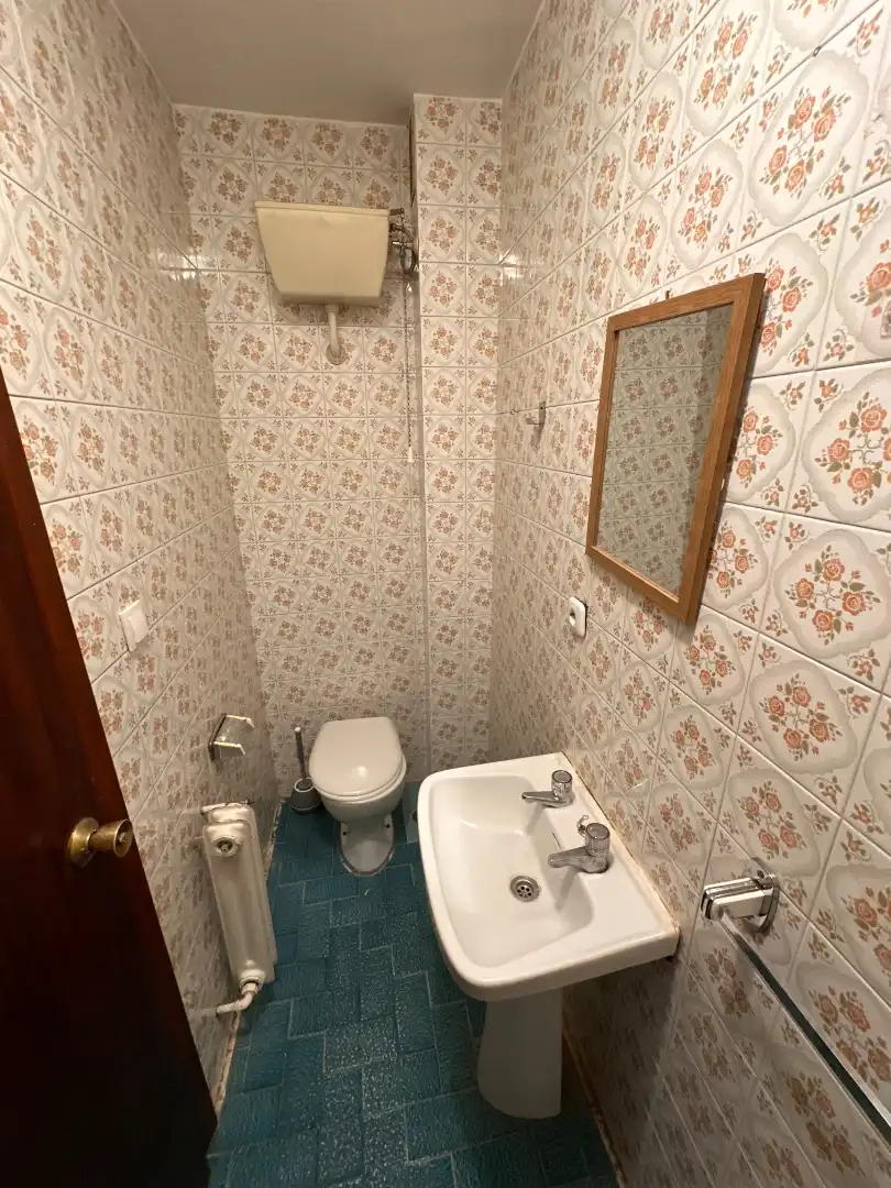 Bathroom of Flat for sale in Cuenca  with Heating, Terrace and Furnished