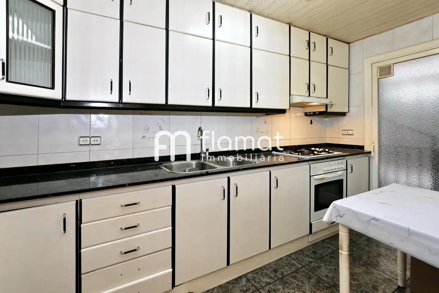 Cocina de Piso en venta en Santa Coloma de Gramenet con Aire acondicionado y Balcón