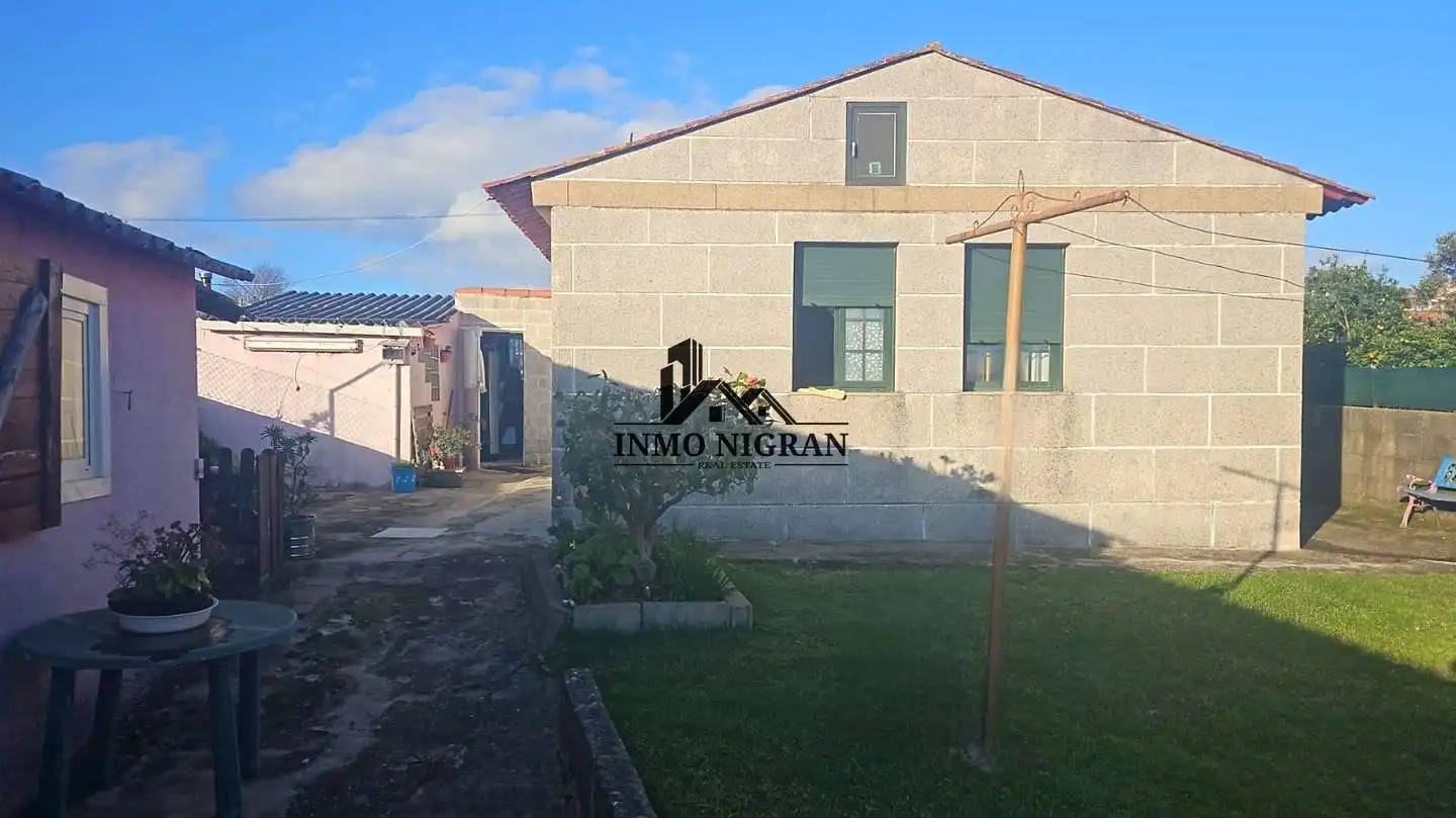 Vista exterior de Casa o chalet en venta en Nigrán