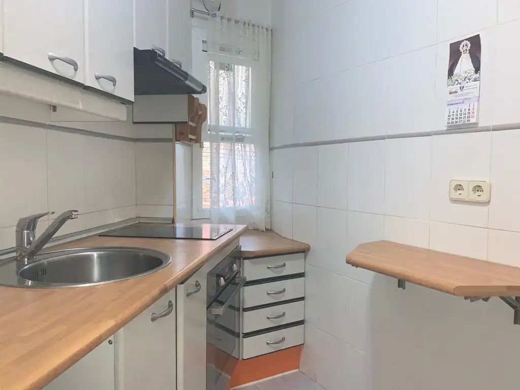 Kitchen of Ground floor for rent in Madrid  with Air Conditioner and Heating