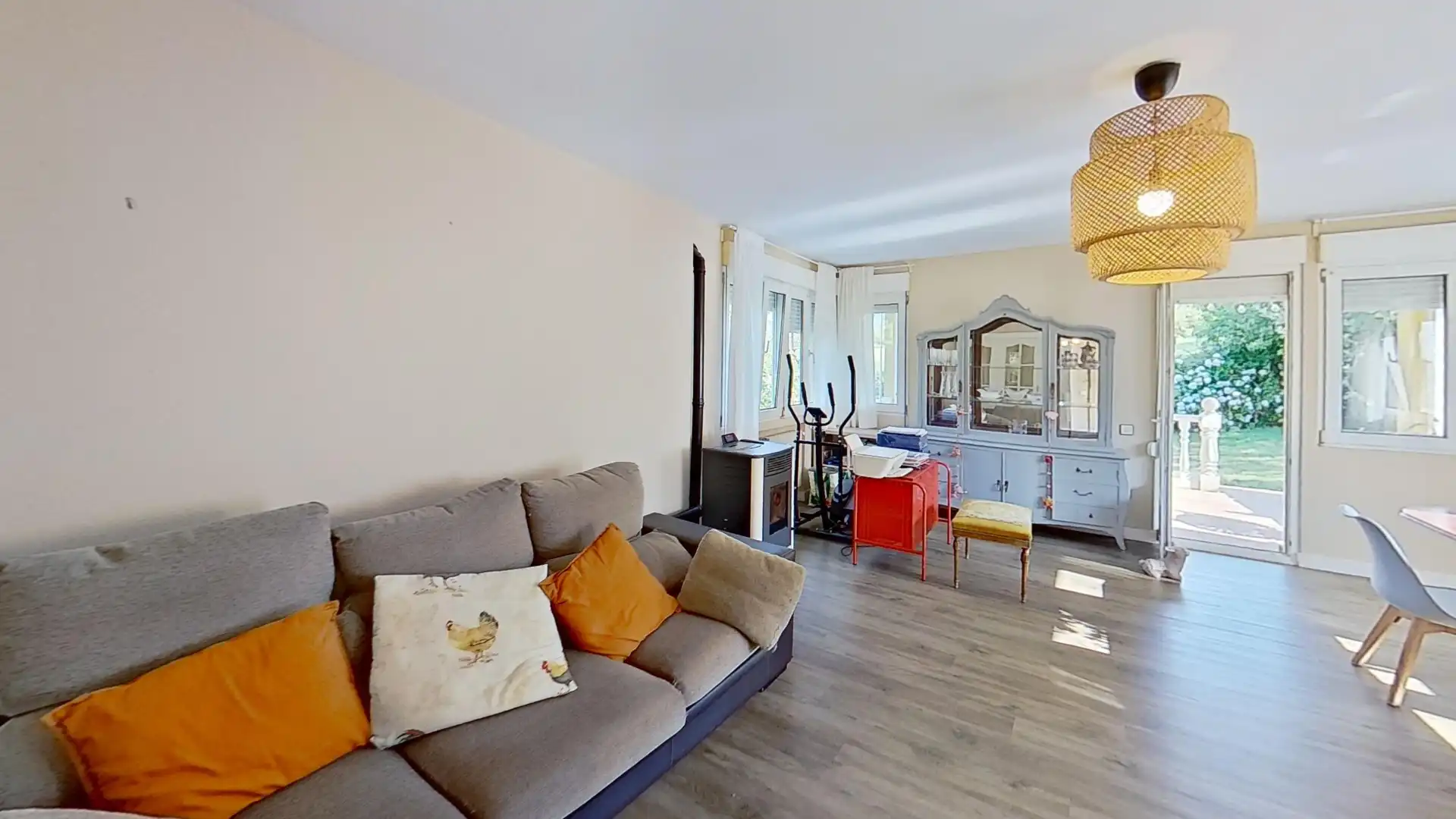 Sala de estar de Casa o chalet en venta en Gijón  con Calefacción, Jardín privado y Parquet