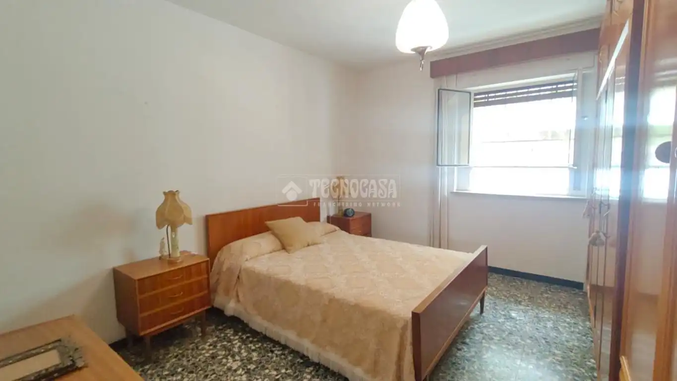 Bedroom of Flat for sale in Sevilla
