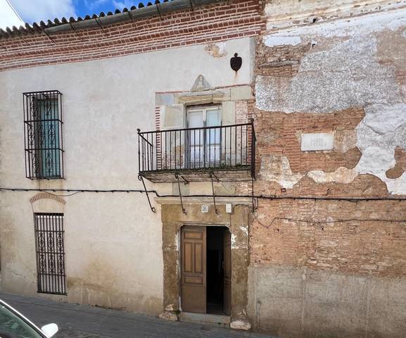 Casa-chalet en Venta en Calle Lopez de Ayala en Guadalcanal