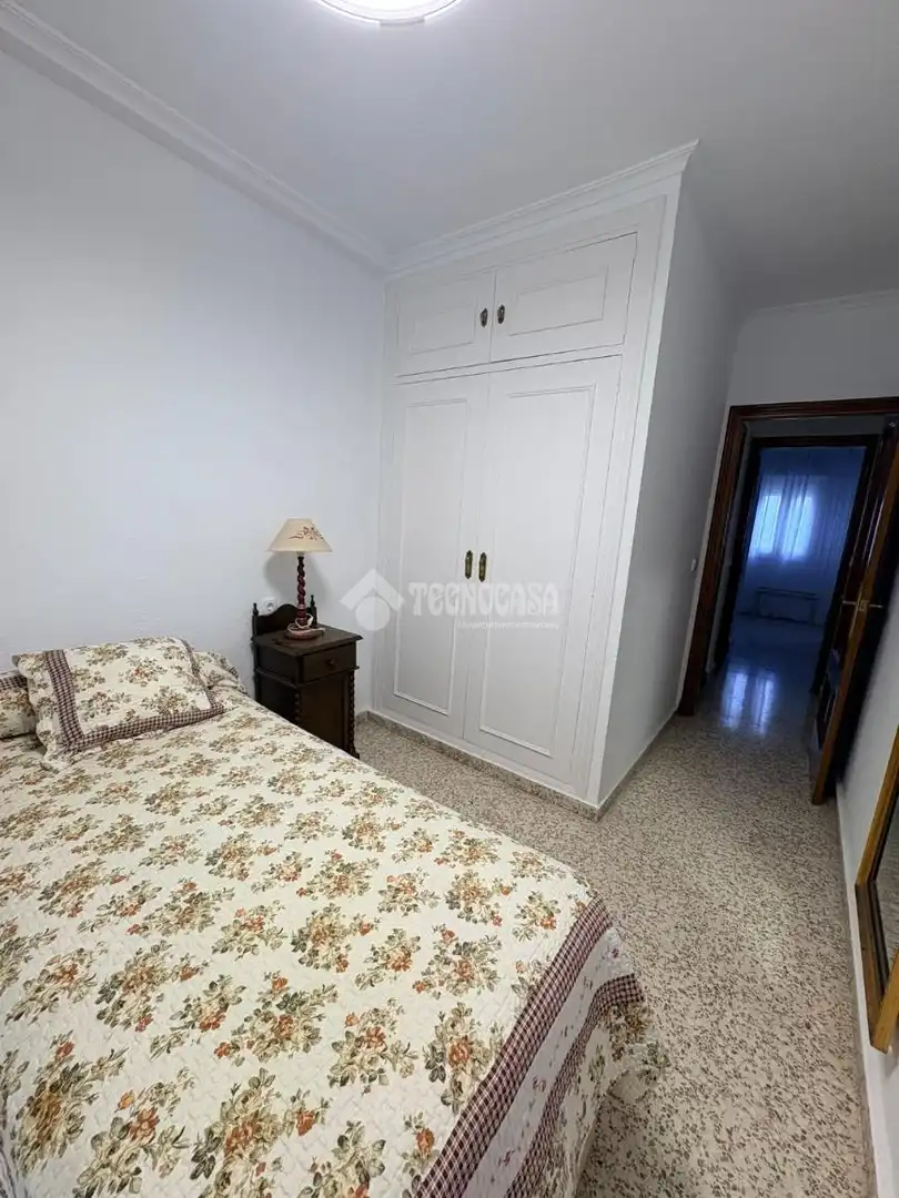 Bedroom of Flat for rent in Casco Antiguo