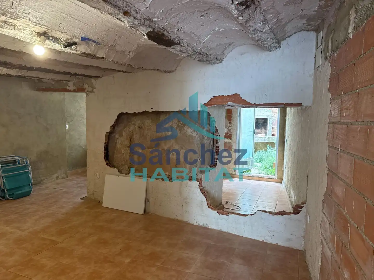 Finca rústica en venda en Chelva amb Jardí privat, Terrassa i Traster