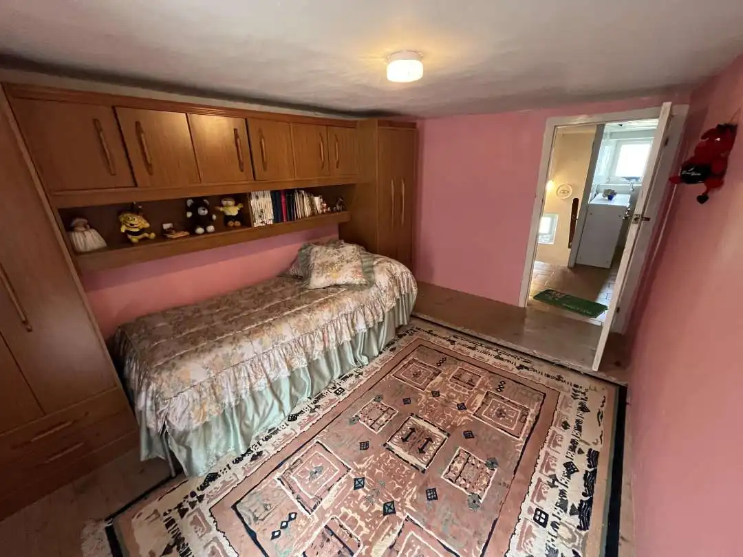 Habitación de Casa o chalet en venta en Valle de Manzanedo con Jardín privado