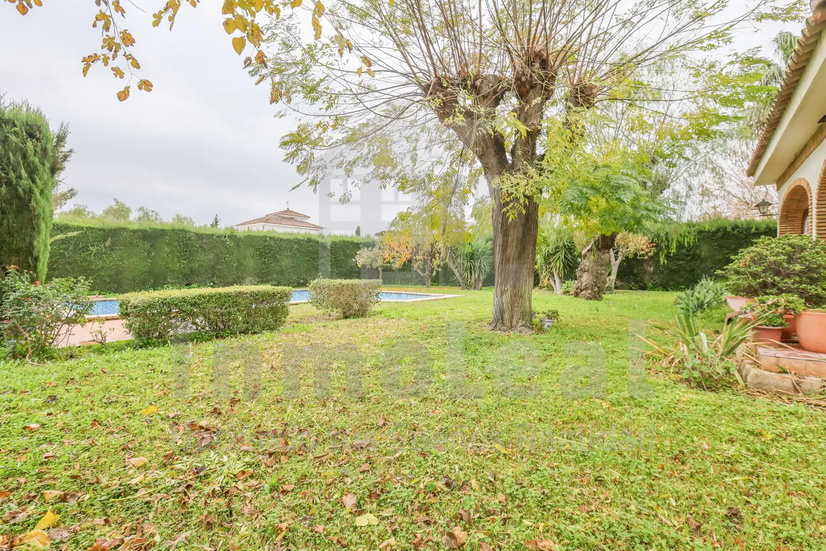 Houses for sale in Espartinas  with Air Conditioner, Heating and Private garden