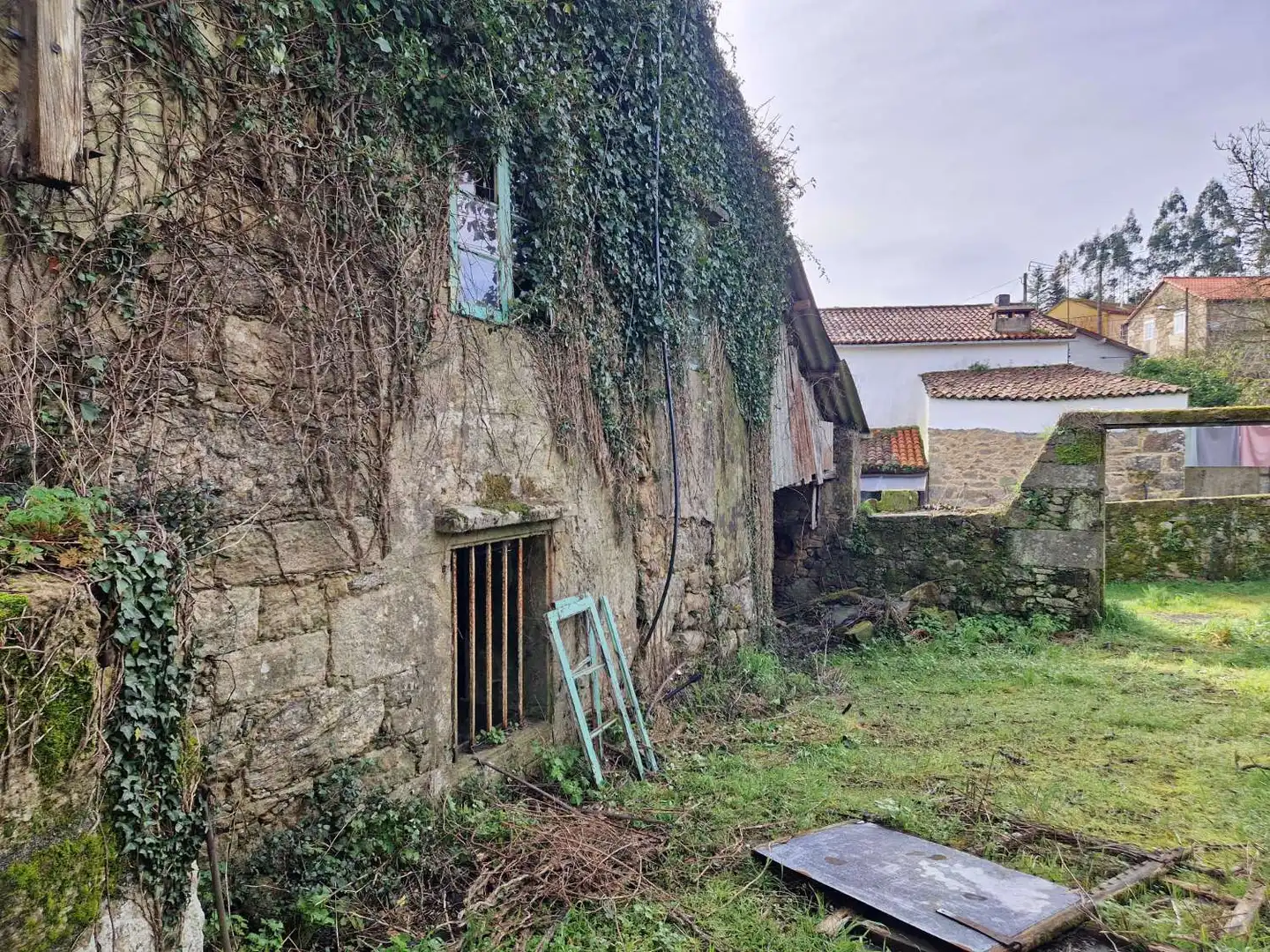 Vista exterior de Casa o chalet en venta en Brión con Trastero