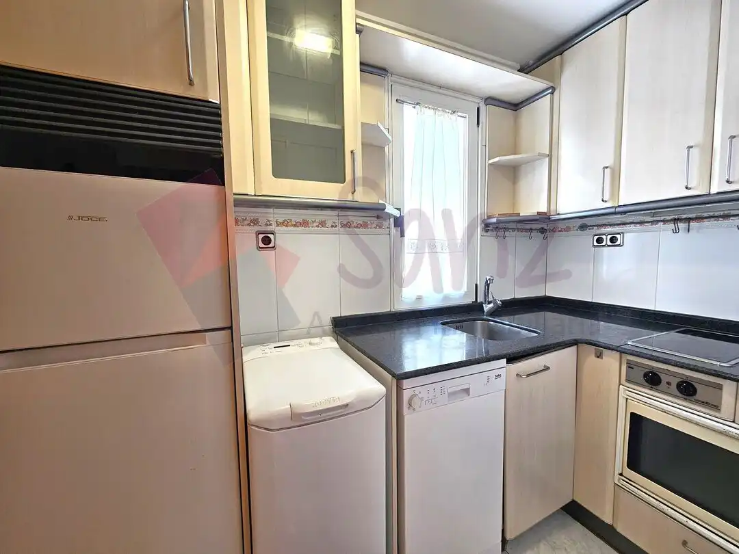 Kitchen of Flat for sale in  Logroño  with Air Conditioner and Heating