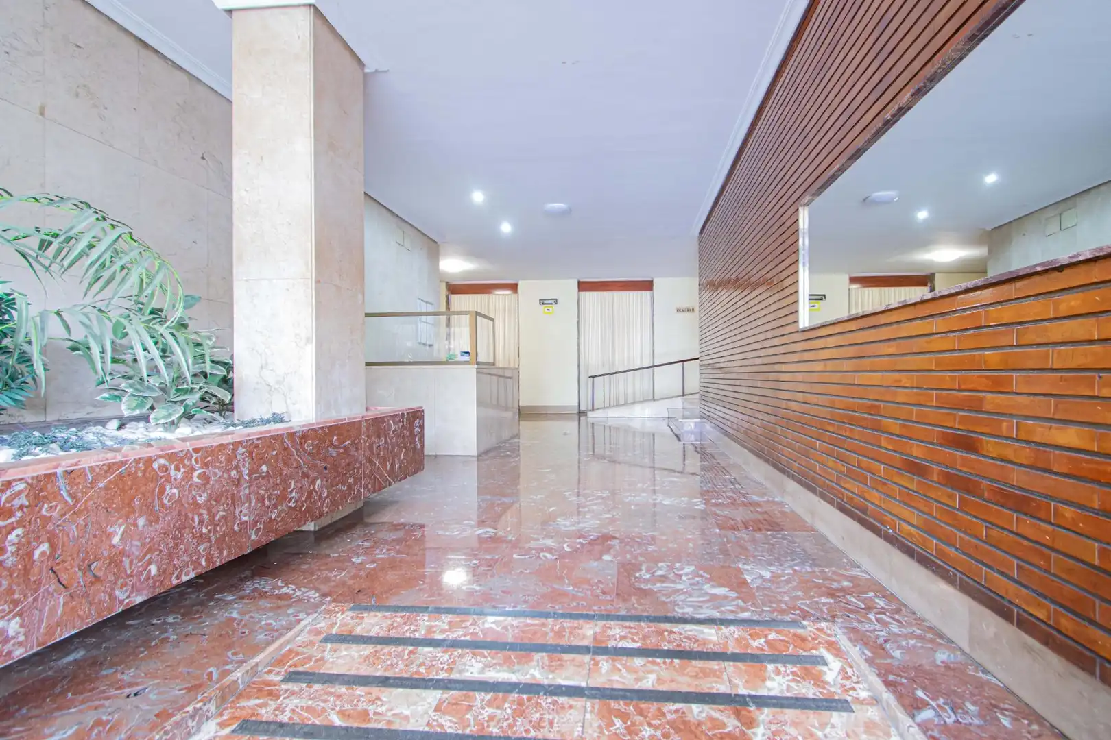 Flat for sale in  Sevilla Capital  with Air Conditioner and Terrace