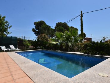 Villa avec balcon à vendre à Carrer Alzina 11