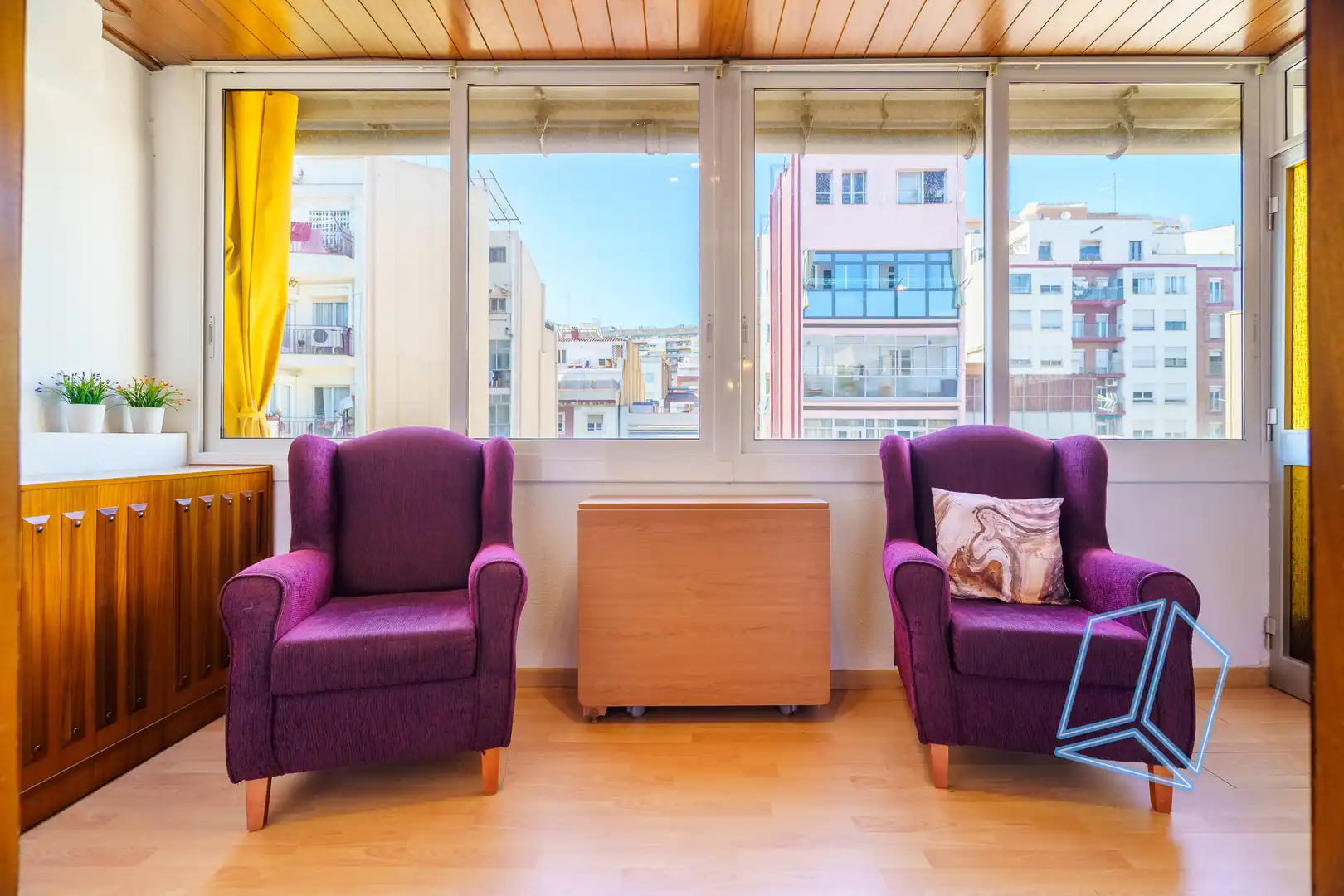 Sala d'estar de Pis en venda en  Barcelona Capital amb Calefacció i Terrassa