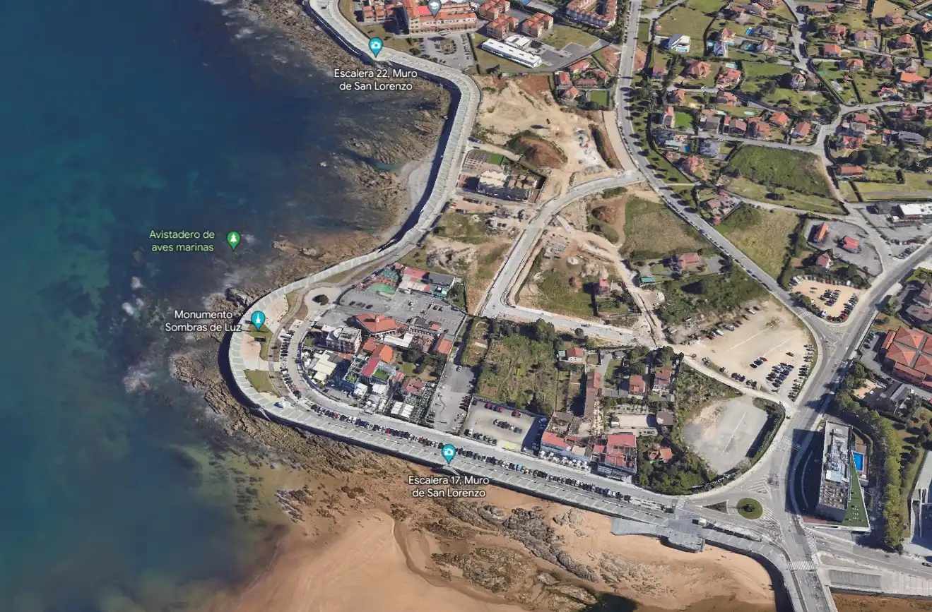 Vista exterior de Residencial en venda en Gijón 