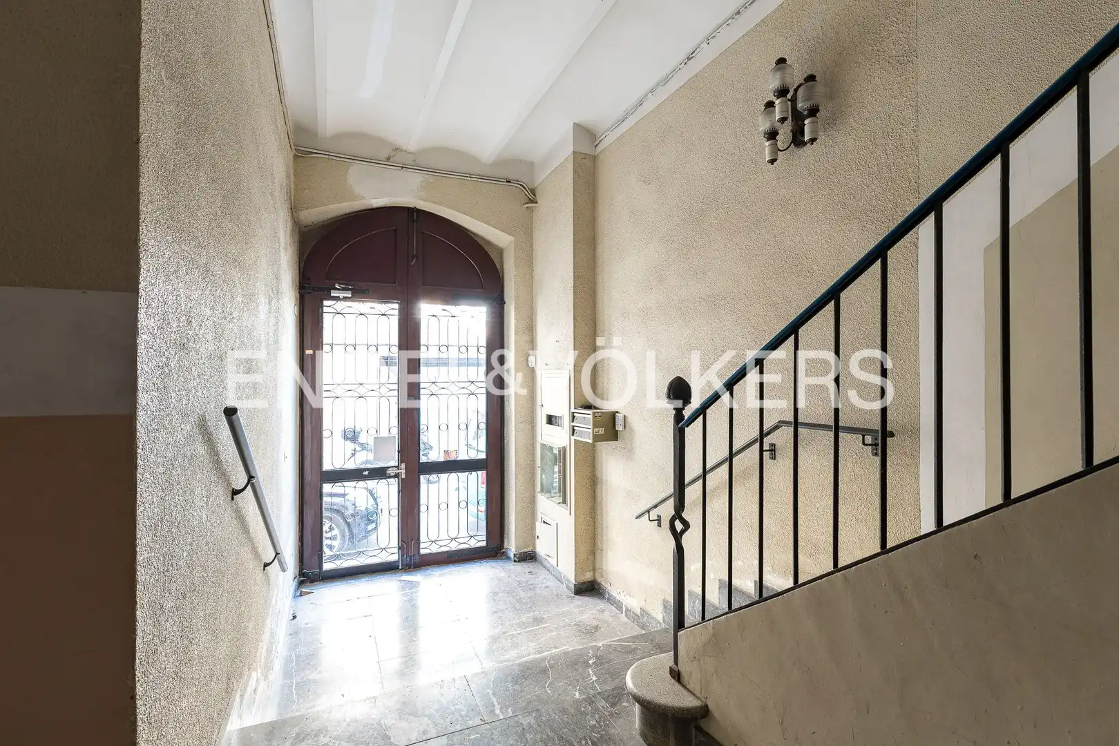 Einfamilien-Reihenhaus zum Verkauf in Tarragona mit Klimaanlage, Heizung und Balkon