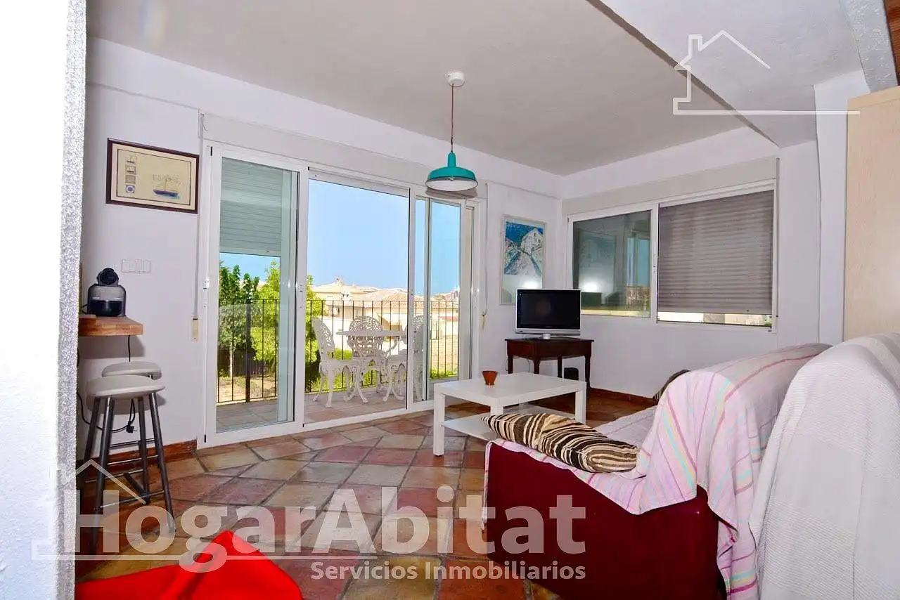 Dormitori de Casa o xalet en venda en Oliva amb Aire condicionat, Jardí privat i Terrassa