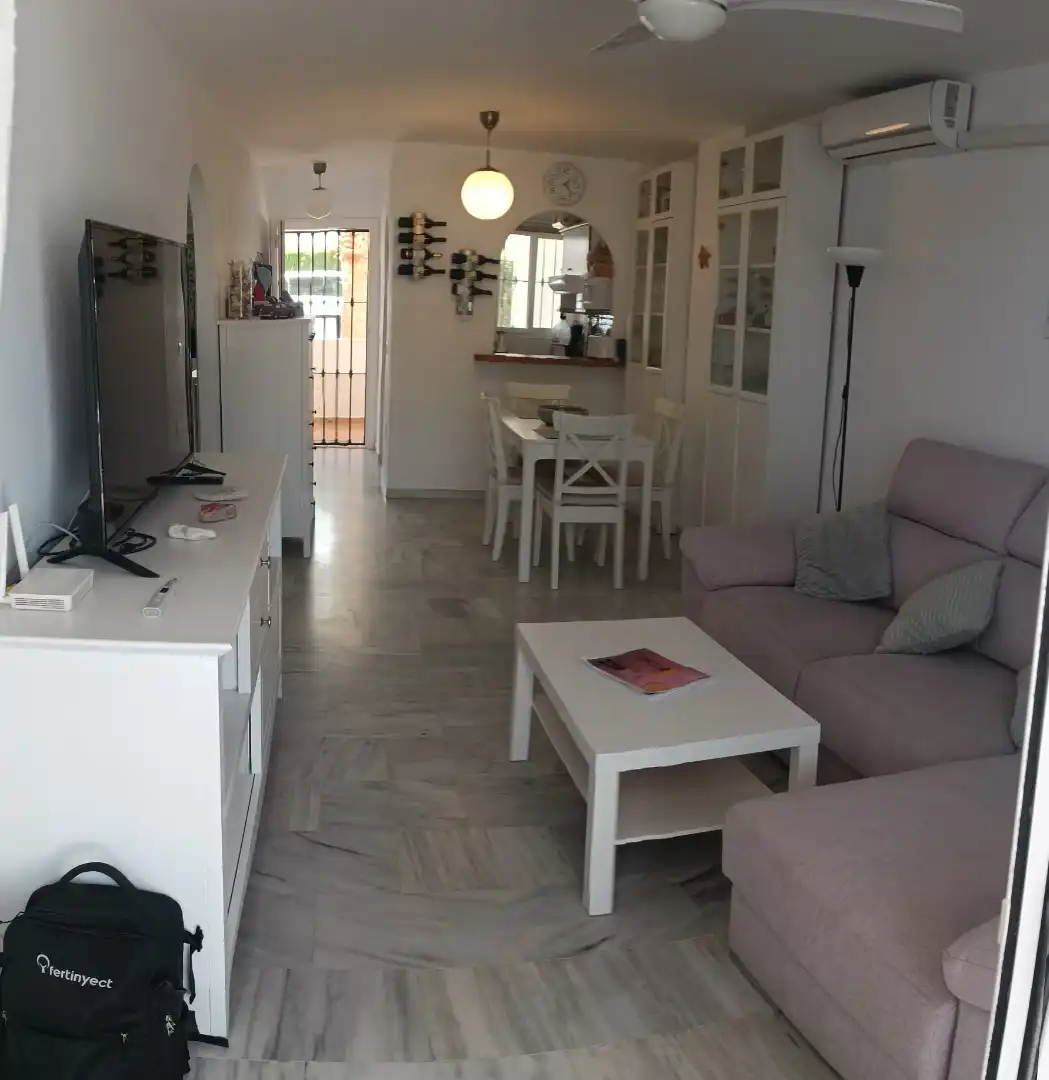 Wohnzimmer von Wohnung zur Miete in Mijas mit Klimaanlage, Möbliert und Ofen