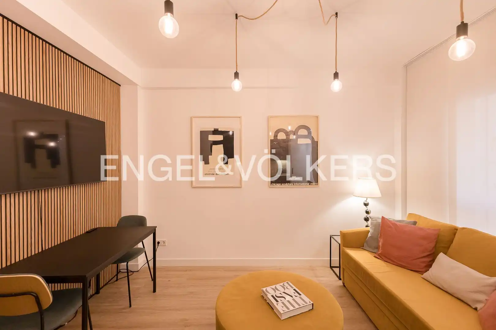 Sala de estar de Piso de alquiler en Madrid con Aire acondicionado, Calefacción y Amueblado