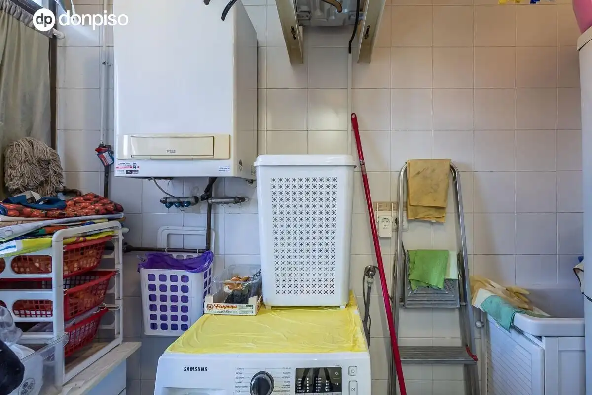 Piso en venta en Granada con Aire acondicionado, Calefacción y Terraza