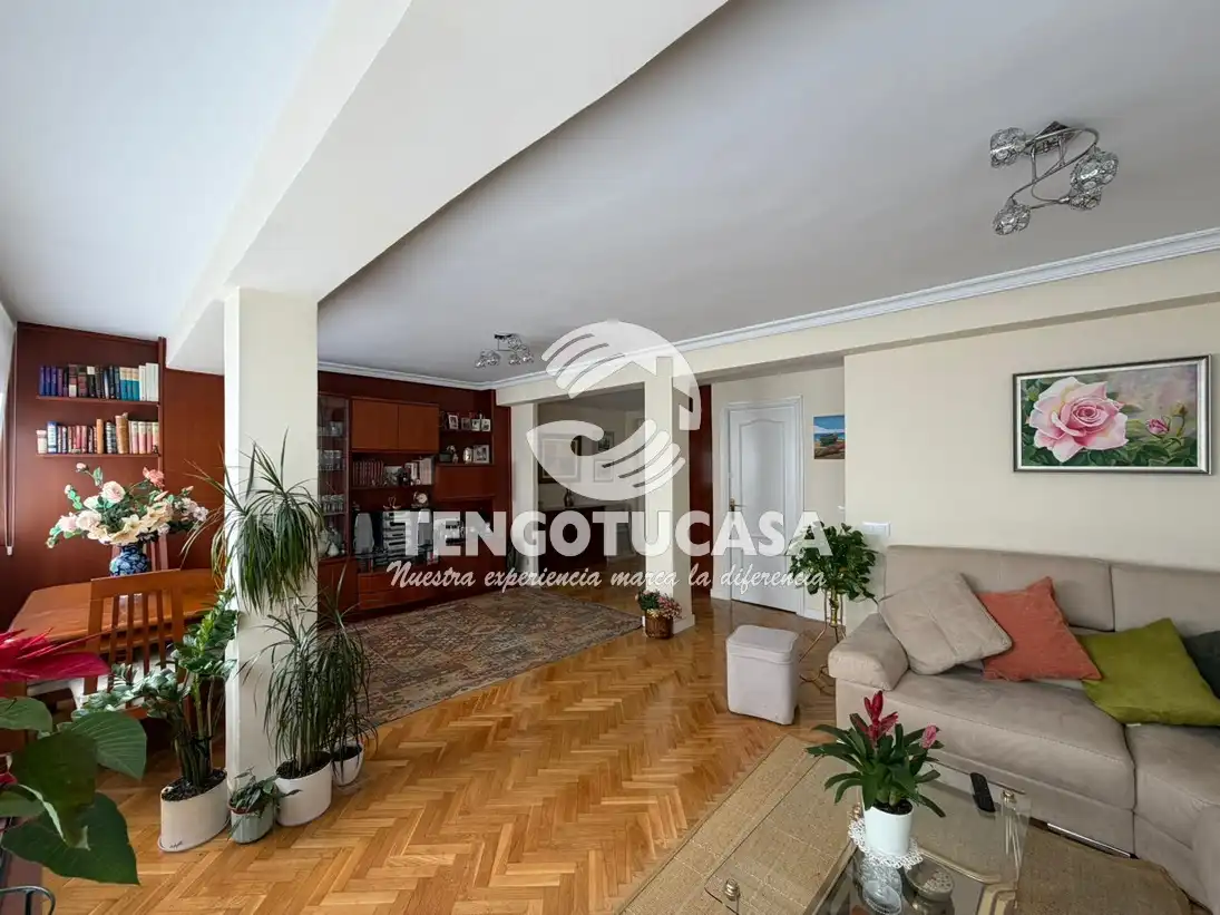 Sala de estar de Piso en venta en  Madrid Capital con Aire acondicionado, Calefacción y Amueblado