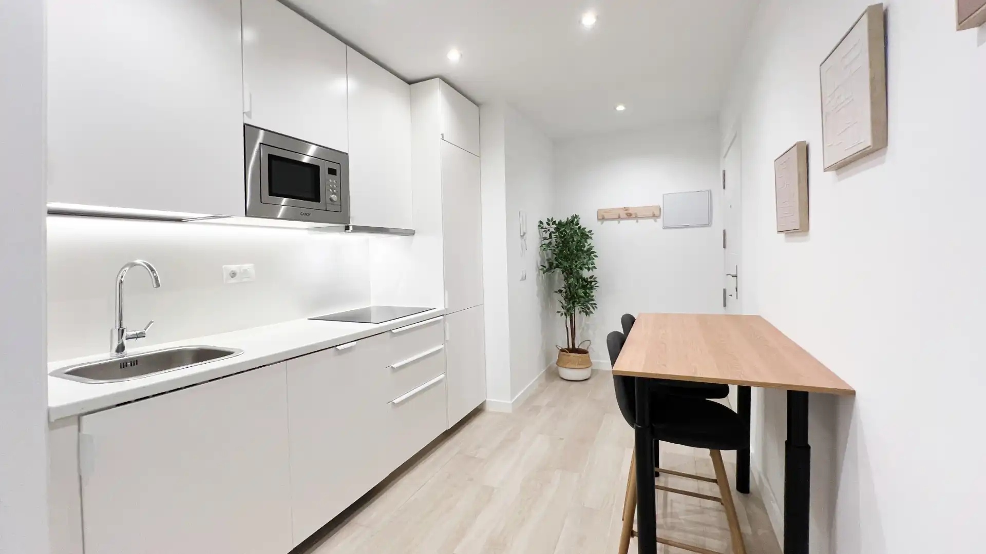Kitchen of Flat for rent in Madrid  with Heating, Furnished and Oven