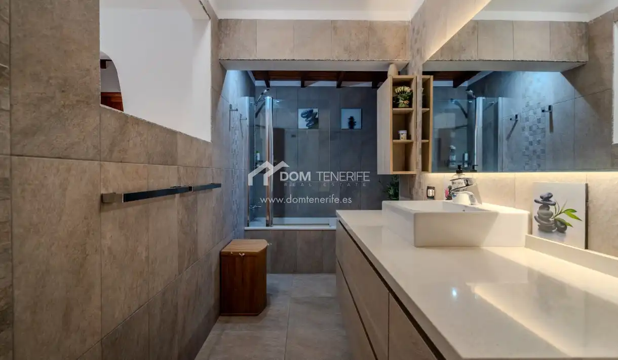Baño de Casa o chalet en venta en San Miguel de Abona con Jardín privado, Terraza y Trastero