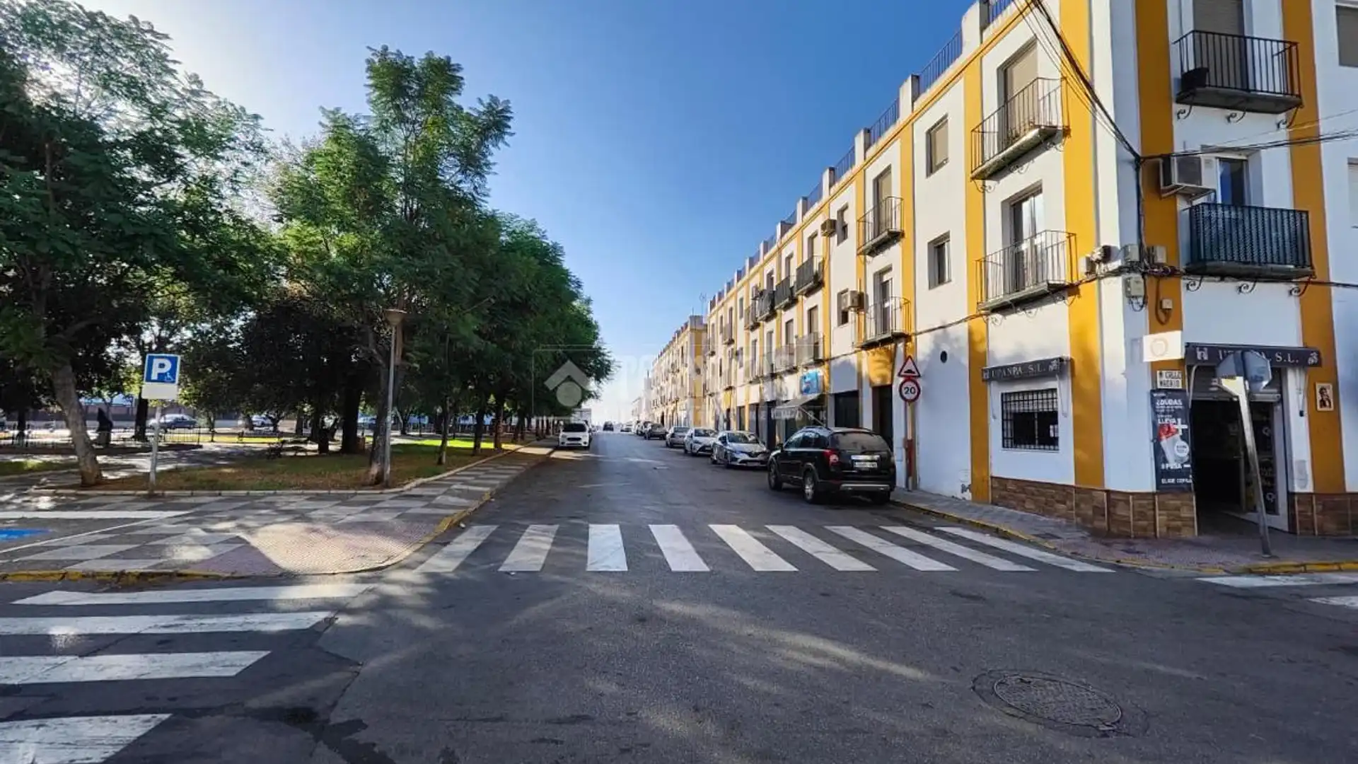 Vista exterior de Pis en venda en Los Palacios y Villafranca amb Aire condicionat i Balcó