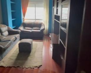 Living room of Flat to rent in Monforte de Lemos  with Heating, Private garden and Storage room