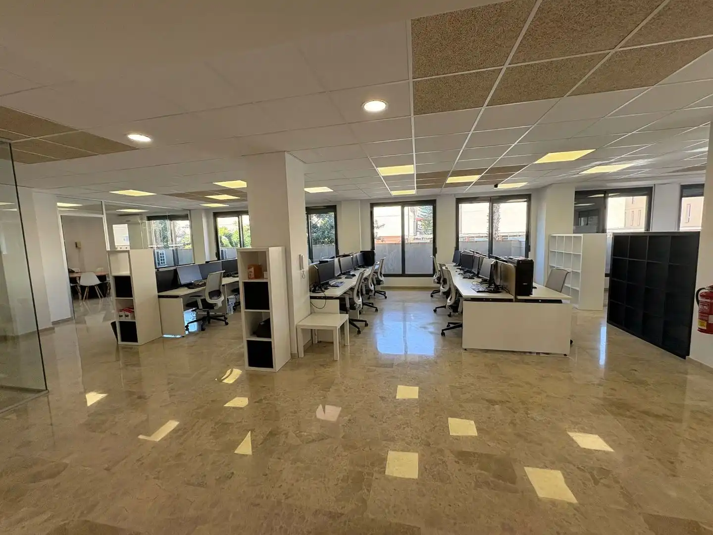 Oficina de alquiler en Paterna con Aire acondicionado, Calefacción y Terraza