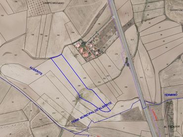 Rustikales Grundstück zum Verkauf in Alberite