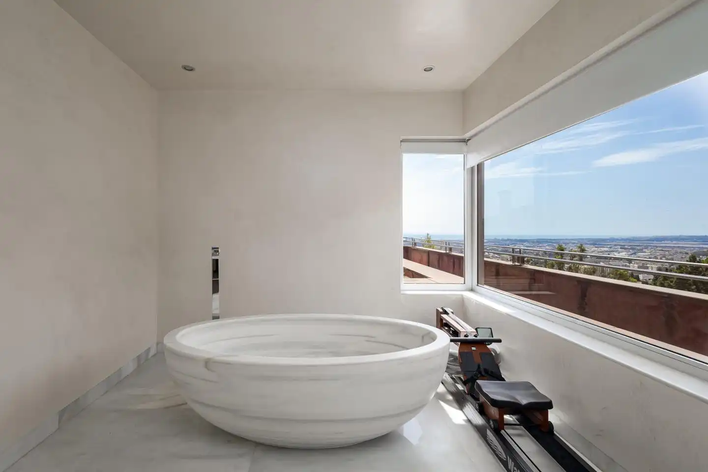 Bathroom of Houses for sale in Málaga  with Private garden, Terrace and Swimming Pool