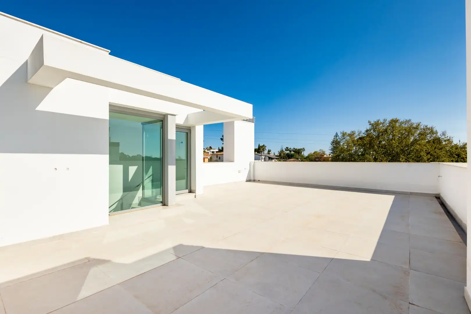 Terraza de Casa adosada en venta en Marbella con Aire acondicionado, Jardín privado y Terraza