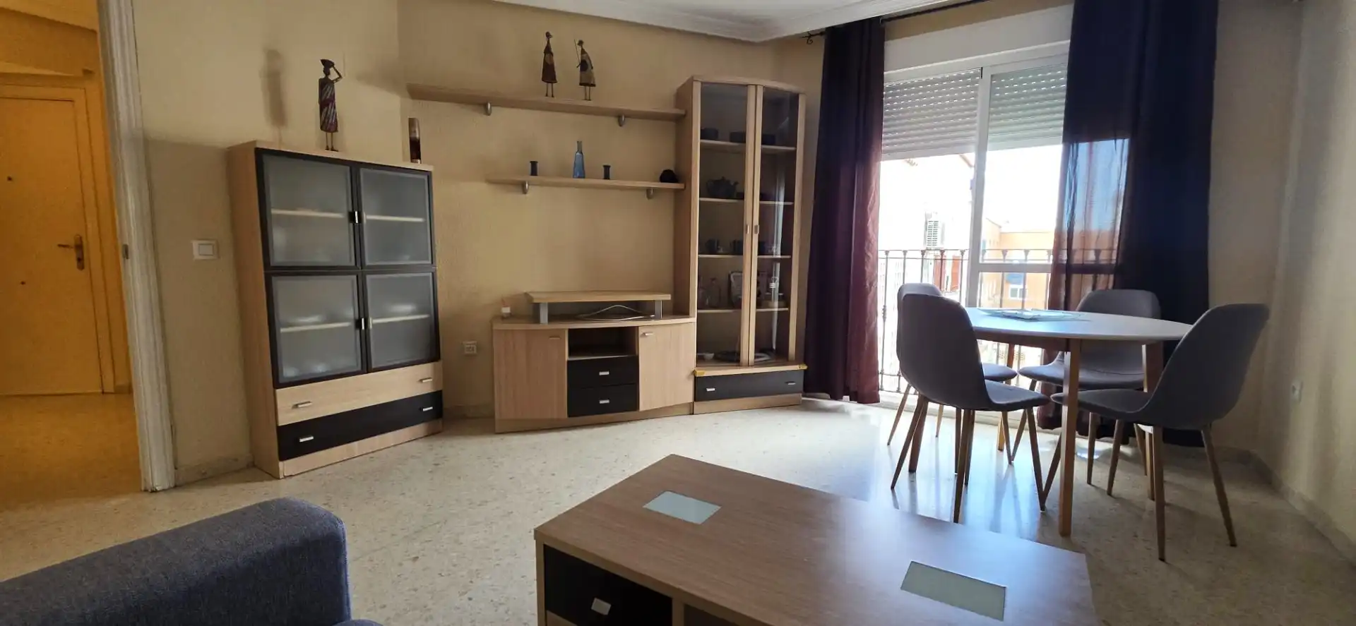 Sala de estar de Piso de alquiler en Badajoz con Aire acondicionado, Calefacción y Amueblado