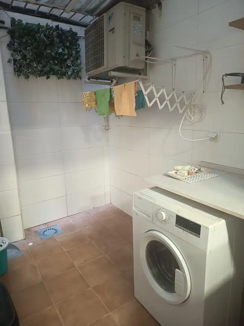 Badezimmer von Erdgeschoss zur Miete in Catarroja