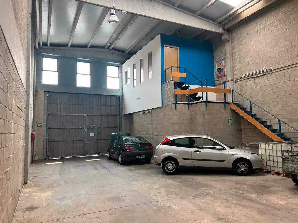 Industriegebäude zur Miete in O Milladoiro, imagen 13