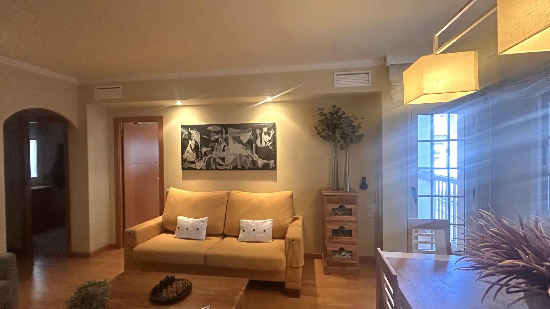 Sala de estar de Piso en venta en Sant Boi de Llobregat con Aire acondicionado, Calefacción y Balcón