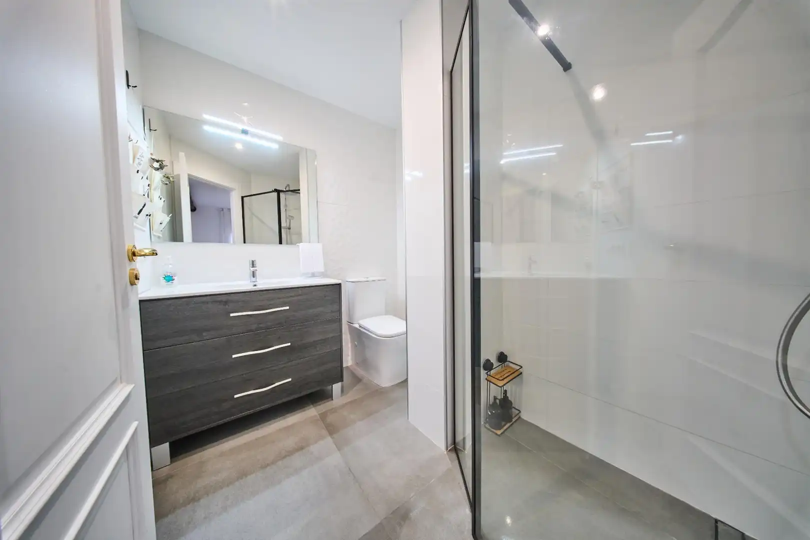 Baño de Piso en venta en Cogollos de la Vega, Granada