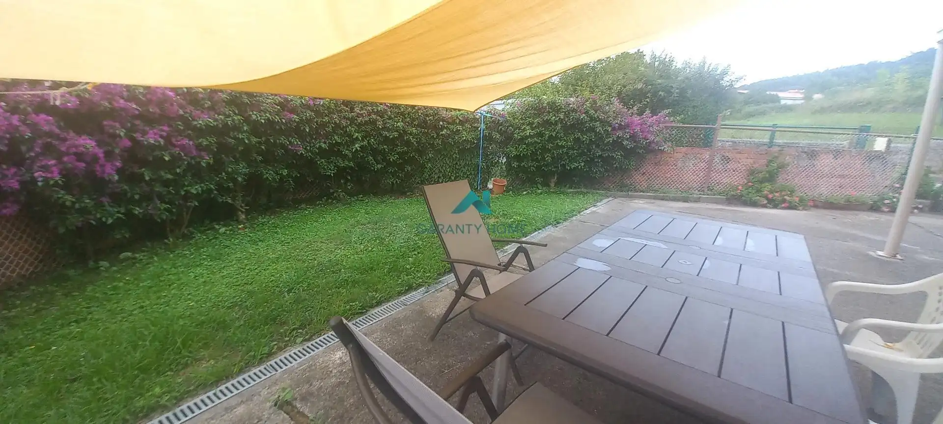 Casa amb terrassa en venda a Barrio HOZ-ESTRADAS