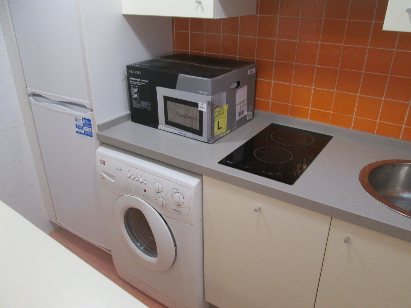 Kitchen of Flat to rent in  Sevilla Capital  with Air Conditioner