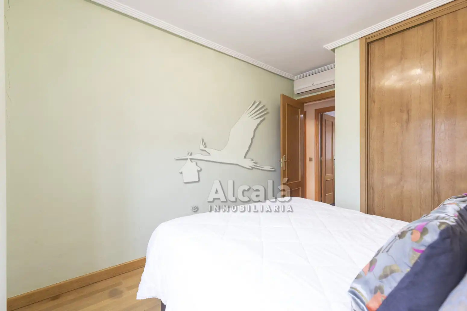 Habitación de Ático en venta en Alcalá de Henares con Aire acondicionado, Calefacción y Terraza