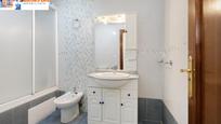 Bathroom of Flat for sale in Armilla