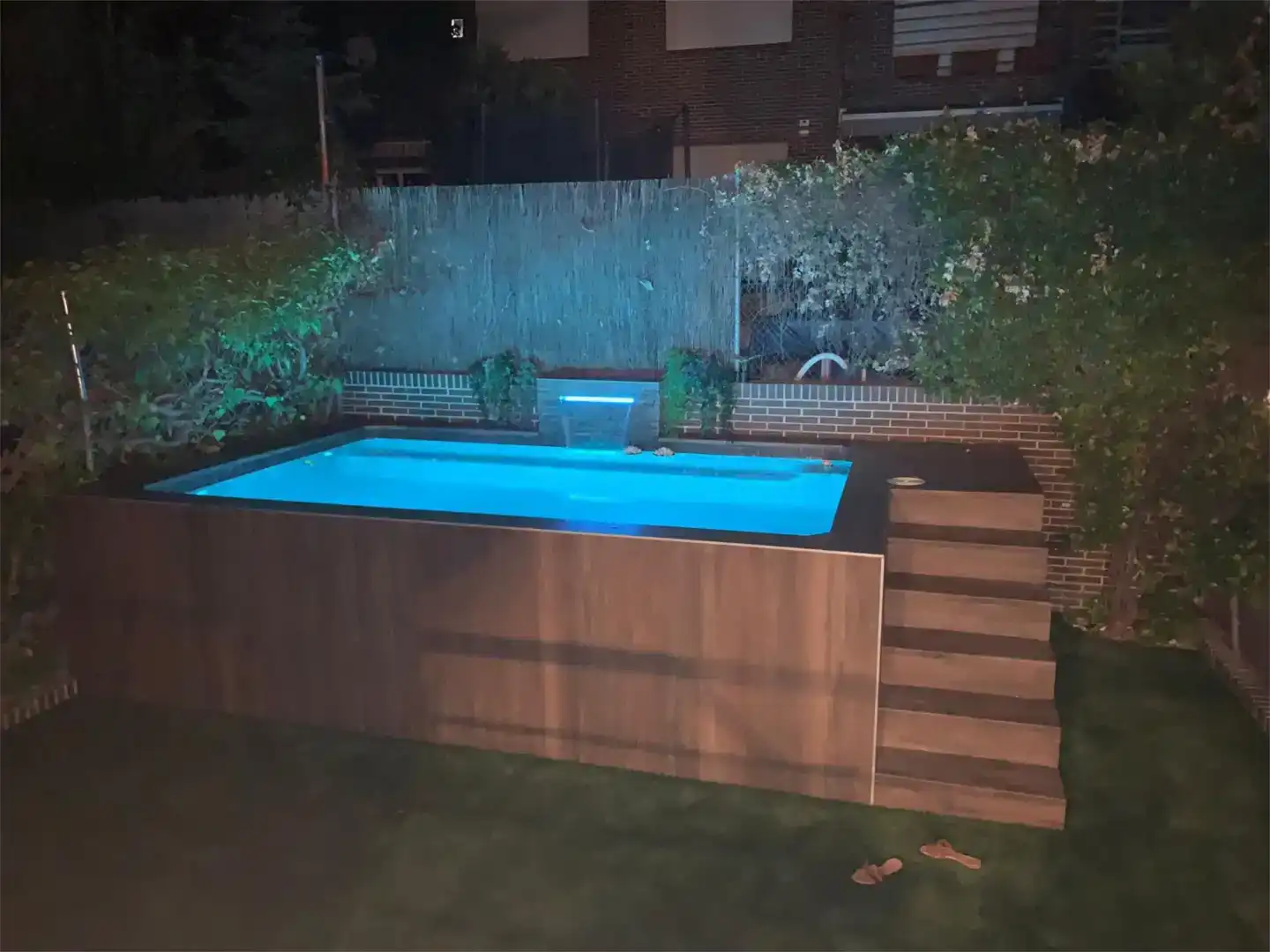 Piscina de Casa o xalet en venda en  Madrid Capital