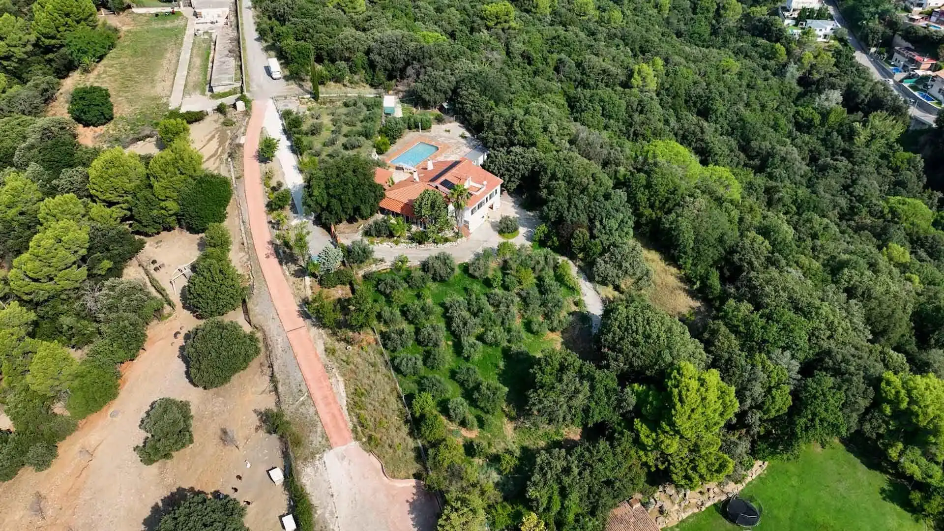 Garden of Houses for sale in Terrassa  with Air Conditioner, Private garden and Storage room