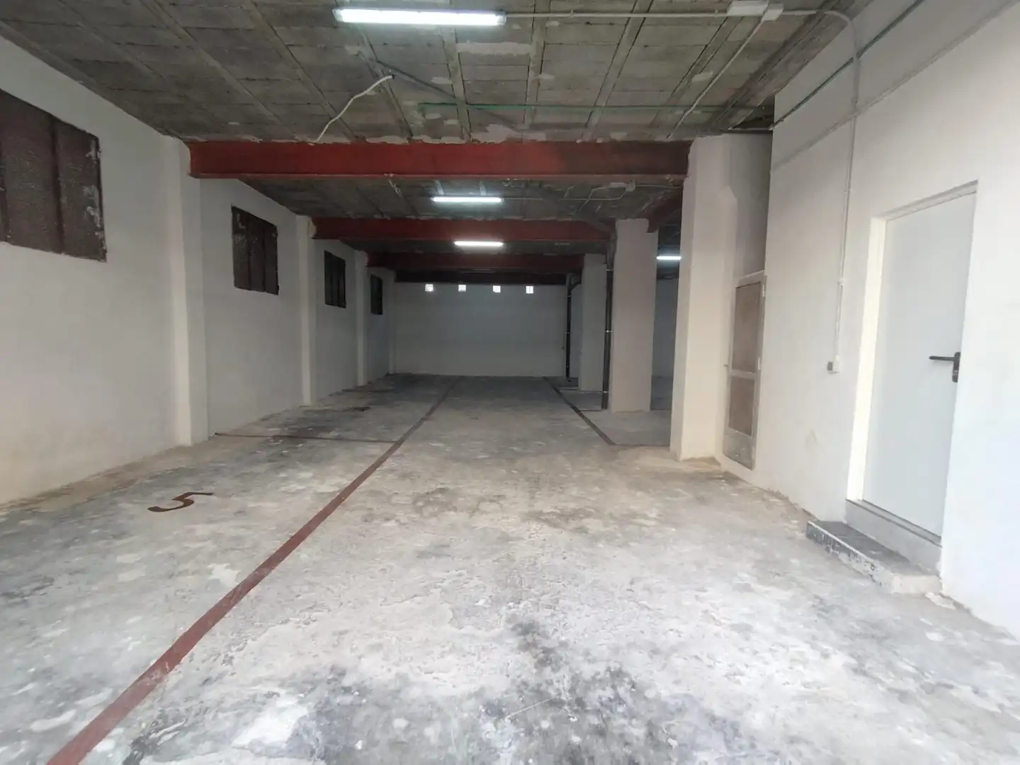 Garage for rent in Juan de Borbón