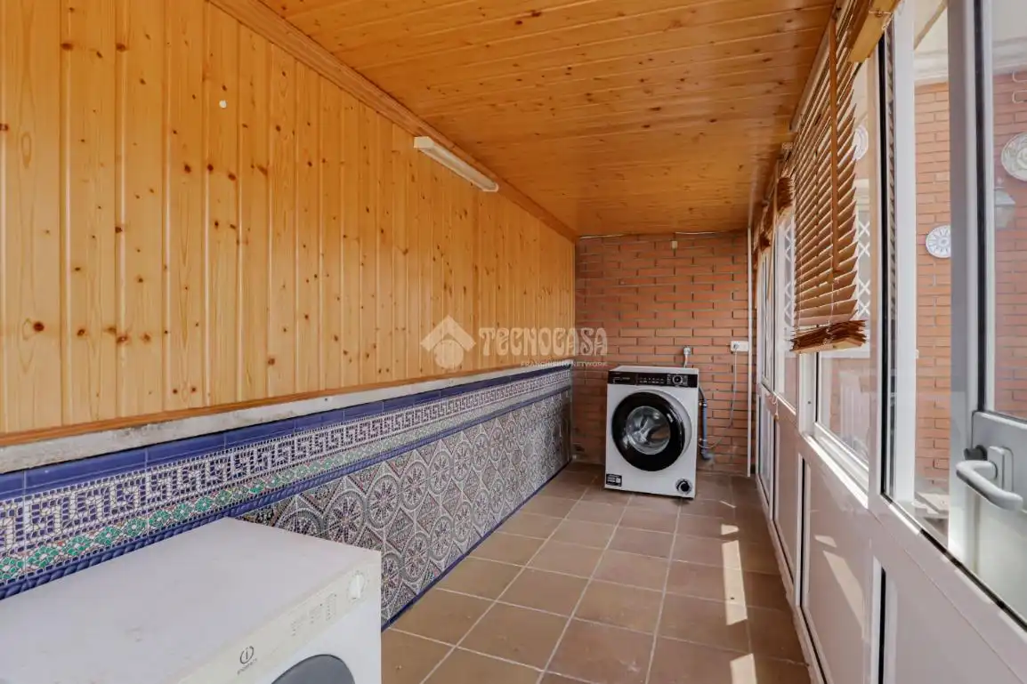 Piso en venta en Barcelona con Calefacción y Parquet