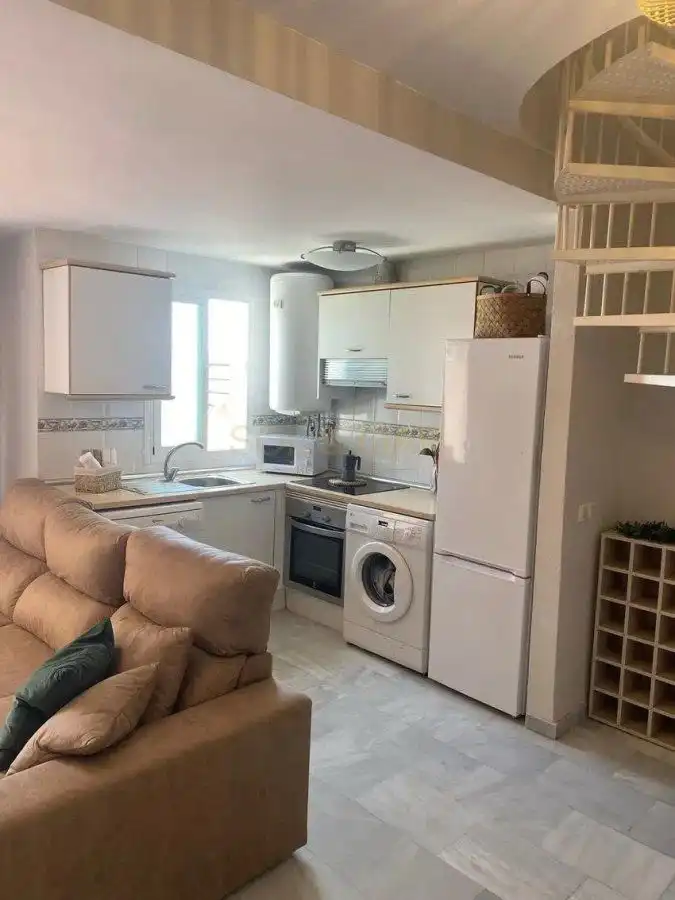 Cuina de Dúplex en venda en Fuengirola amb Aire condicionat, Calefacció i Terrassa