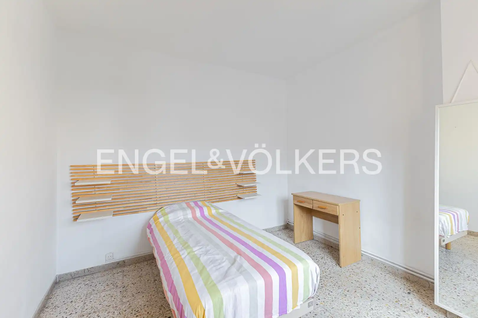 Habitación de Piso en venta en Barcelona con Calefacción