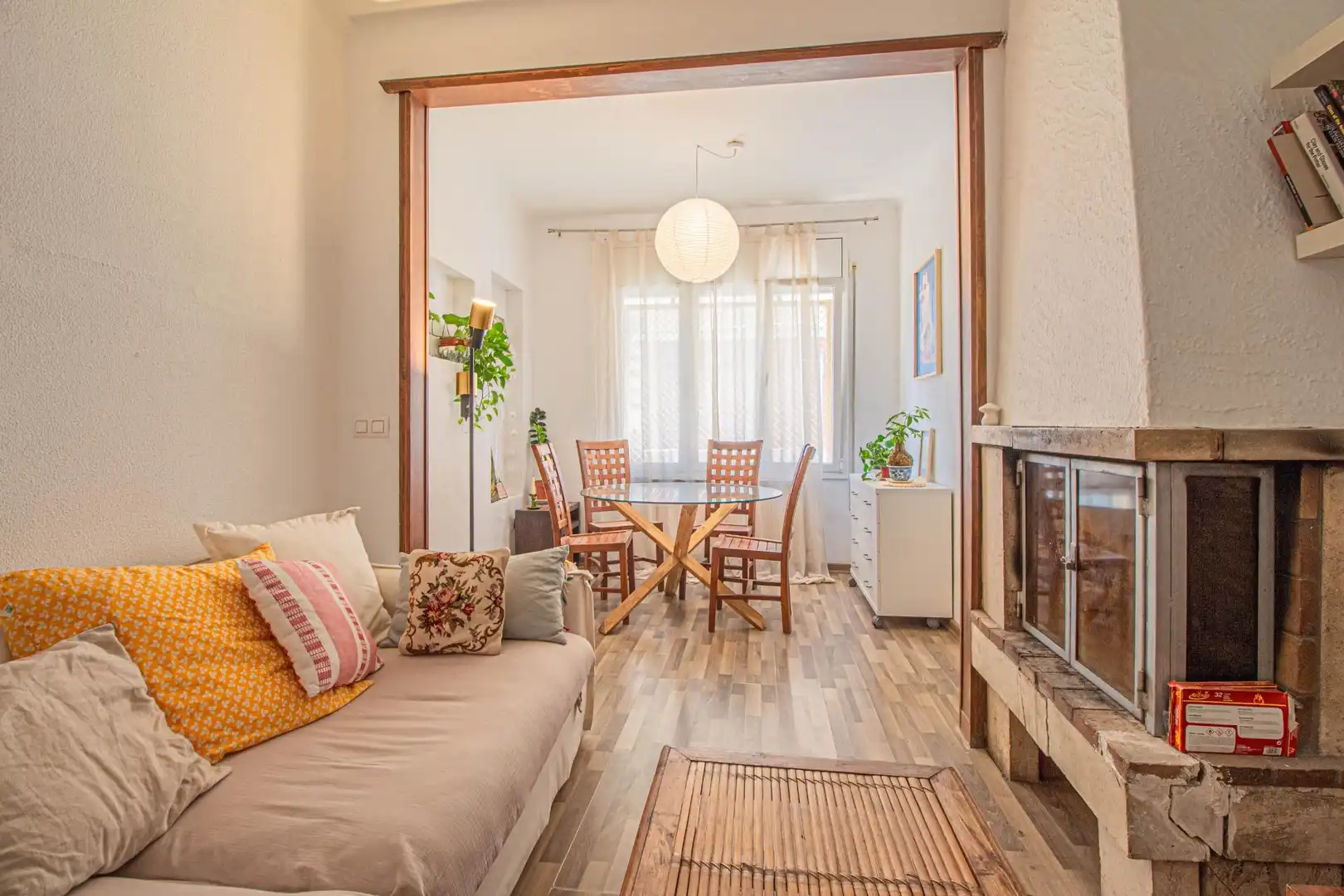 Sala d'estar de Casa o xalet en venda en Figueres amb Calefacció, Parquet i Terrassa